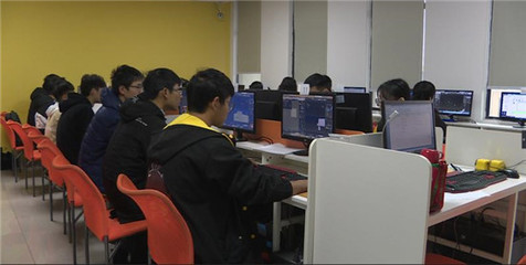 重庆足下软件学院成功举办'巴渝工匠'杯首届互联网信息技术职业技能竞赛 互联网游戏服务赛项